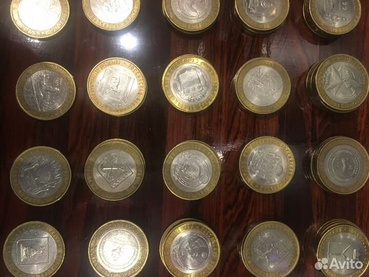 Монета Десять рублей биметалл