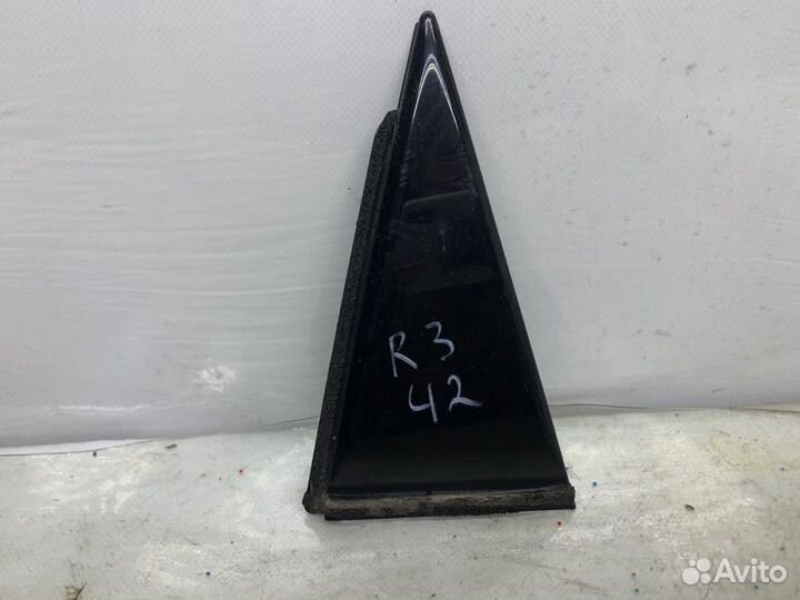 Накладка на дверь задняя правая Infiniti M37 Y51