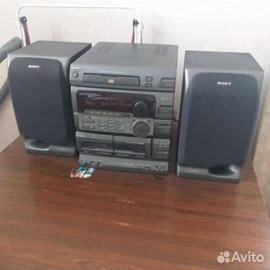 Музыкальный центр sony