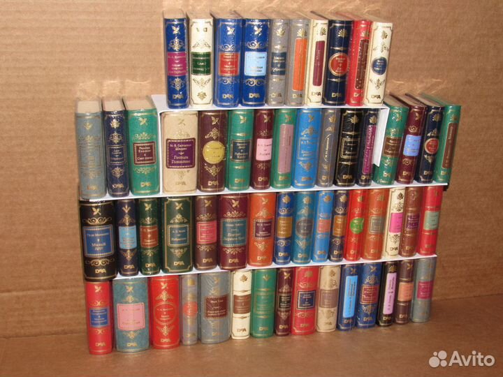 Миникниги 40 наименований. Мини формат