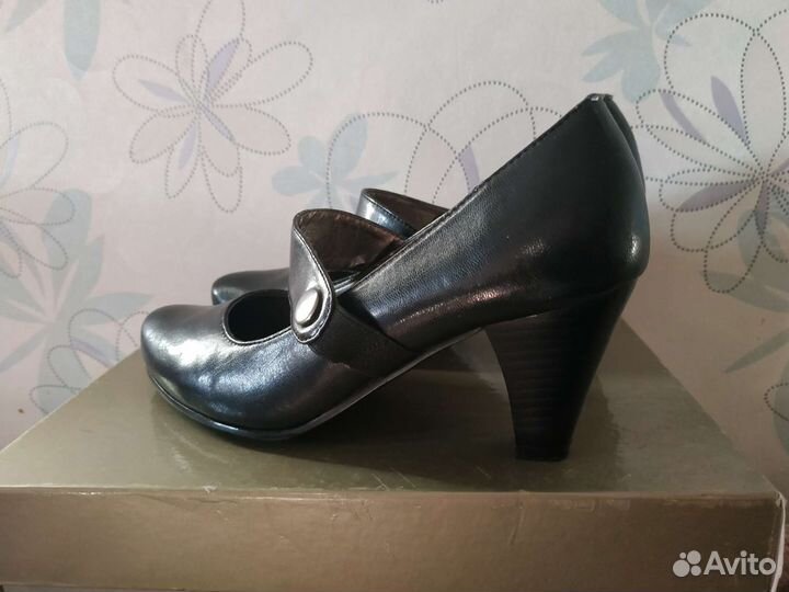 Туфли женские 39 размер