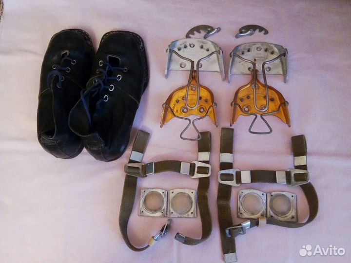 Ссср. Лыжные ботинки,крепления к лыжам