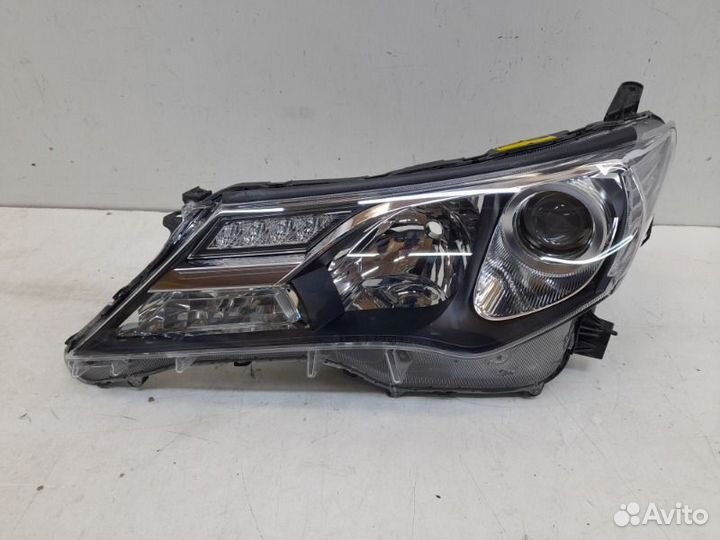 Фара левая Toyota Rav4 CA40 2012-2015