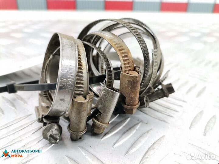 Хомут металлический Audi A4 B6 2000