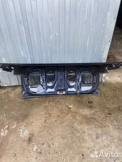 Крышка багажника audi 80