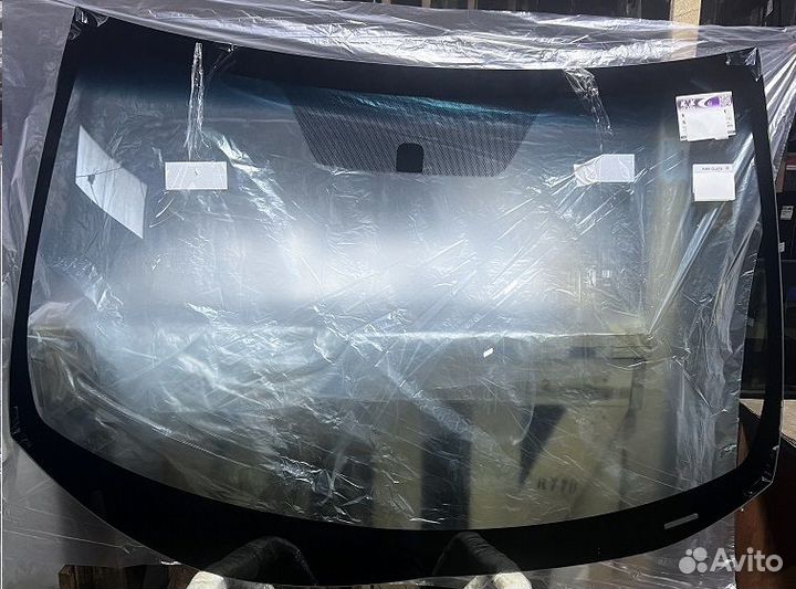 Лобовое стекло KIA Optima 1 2000-2005 KMK glass 41