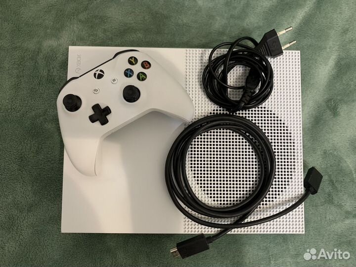 Xbox One S