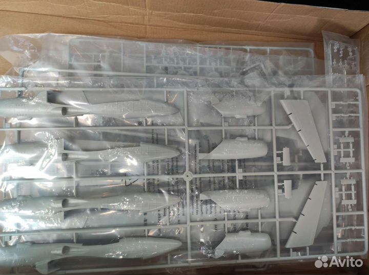 Сборная модель самолета Ту-95мс 