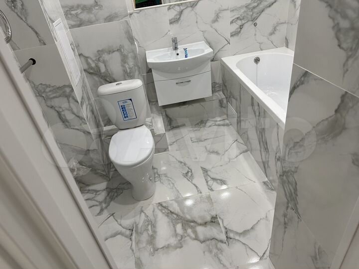 2-к. квартира, 42 м², 8/9 эт.