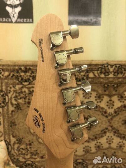 Электрогитара