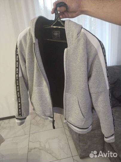 Джинсы, куртка, кофта