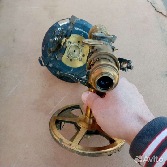 Теодолит морской астрономический