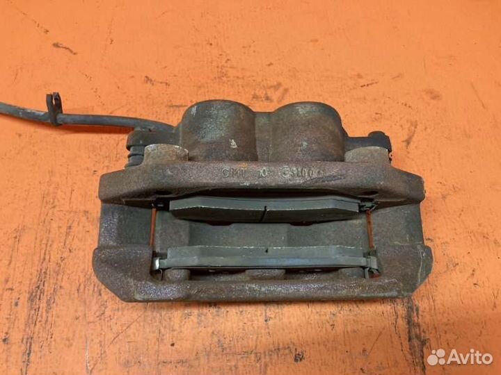 Суппорт тормозной передний правый Dodge Ram 5.7