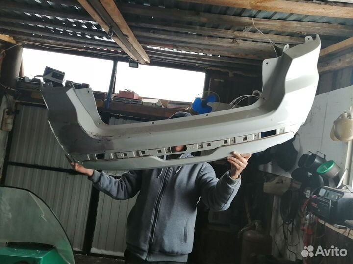 Продам задний бампер