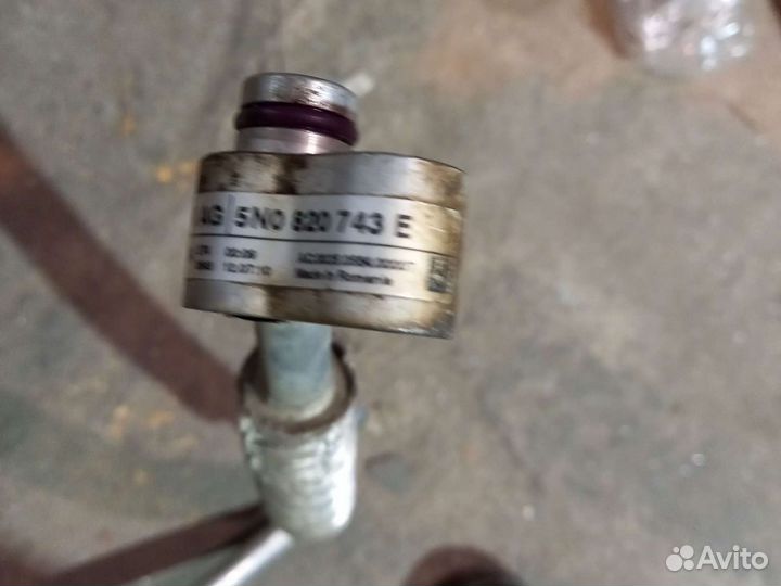 Трубка кондиционера VW Tiguan 1