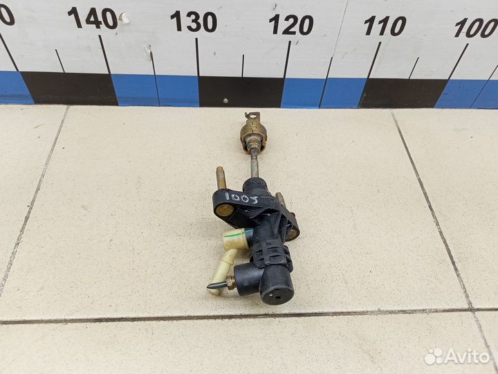 Цилиндр сцепления главный Avensis II 2003-2008