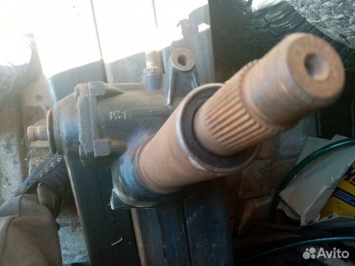 Рулевой редуктор мерседес MB 100