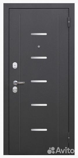 Дверь входная металлическая с зеркалом