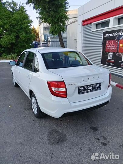 LADA Granta 1.6 МТ, 2022, 3 000 км