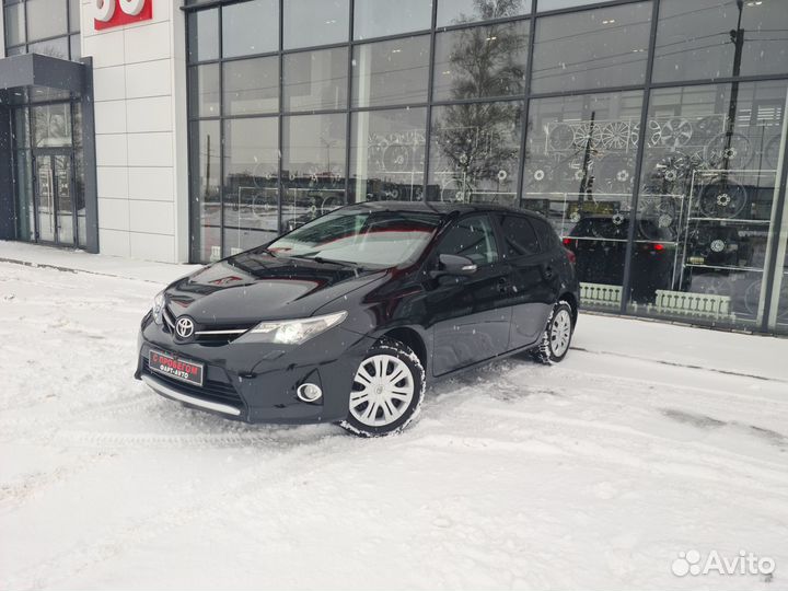 Toyota Auris 1.6 МТ, 2014, 117 700 км