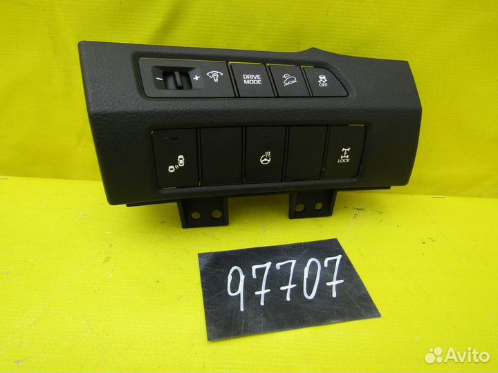Блок кнопок Hyunday Santa Fe (DM) 12-18г 97707