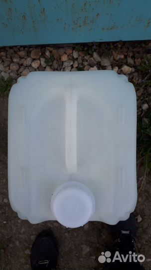 Канистры 10 литров