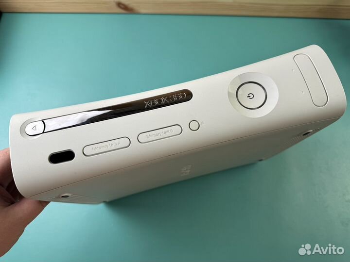 Xbox 360 Три Красных Огня на Запчасти