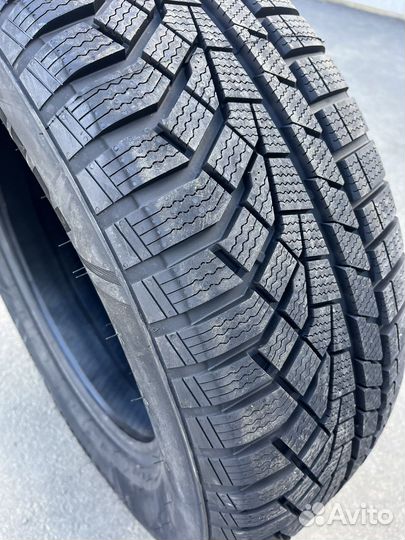 Sailun Ice Blazer Alpine EVO1 235/65 R17 108H