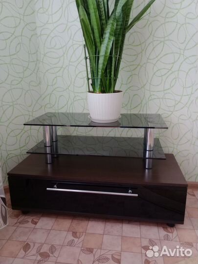 Тумба под телевизор