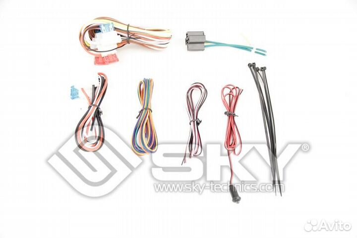 Автосигнализация с обратной связью SKY M9