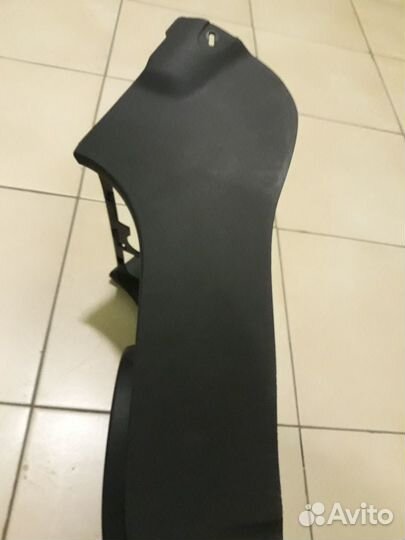 Консоль между сидениями Рено Дастер