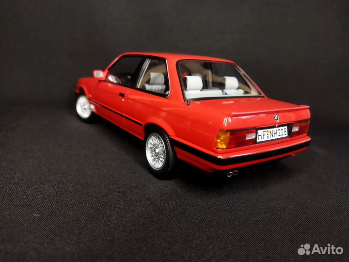 1/18 BMW 325i