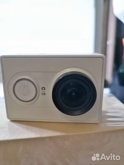 Экшн камера Yi Action Camera