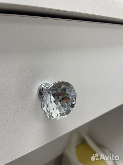 Гримерное зеркало со столом