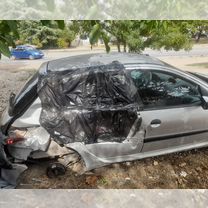 Peugeot 206 1.4 AT, 1999, битый, 300 000 км, с пробегом, цена 190 000 руб.