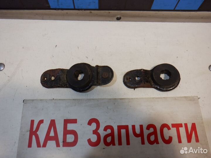 Кронштейн радиатора Kia Spectra 1.6 л S6D