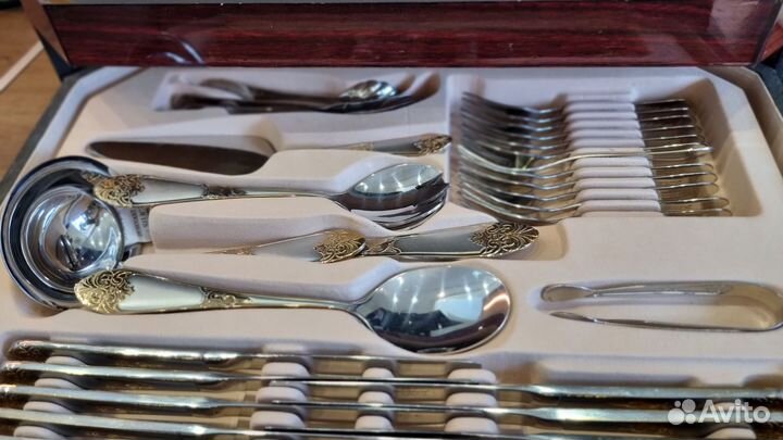 Набор столовых приборов SwissHome 72 предмета