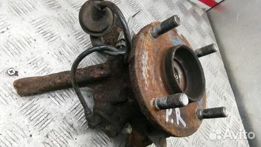 Ступица передняя правая nissan almera N16 (KEA22N9