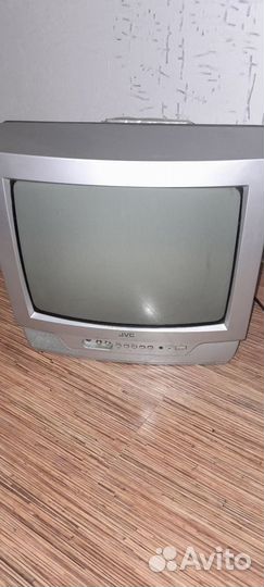 Телевизор JVC 37 диагональ