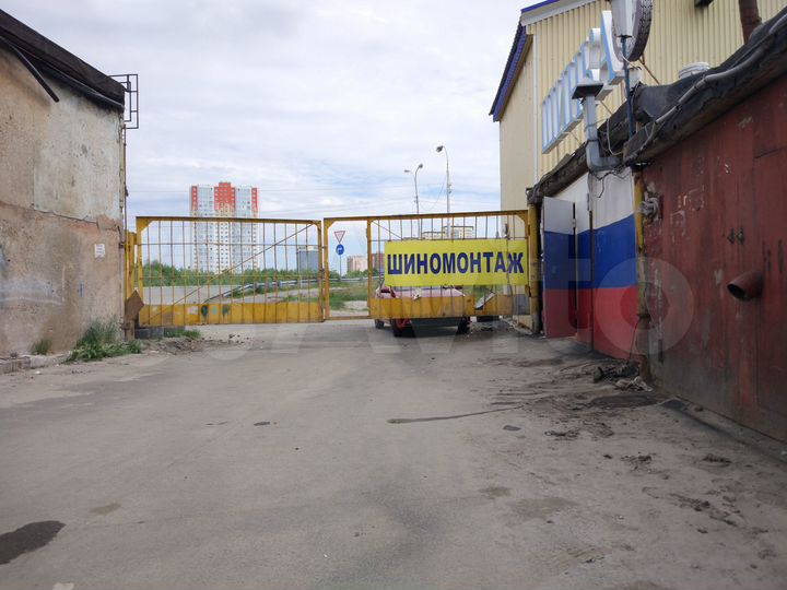 Гараж, > 30 м²