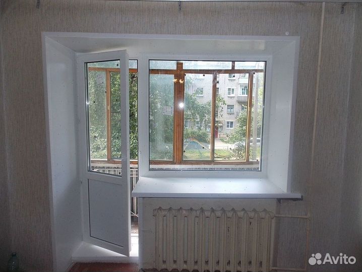 Балконный блок с дверью