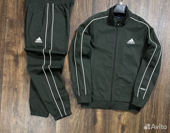 Спортивные костюмы Adidas модные