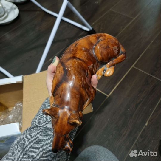 Собака овчарка фарфор