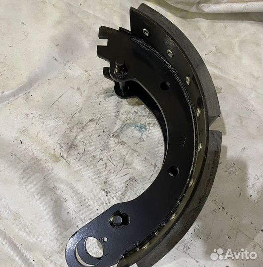 Колодка тормозная в сборе с накладками чмзап
