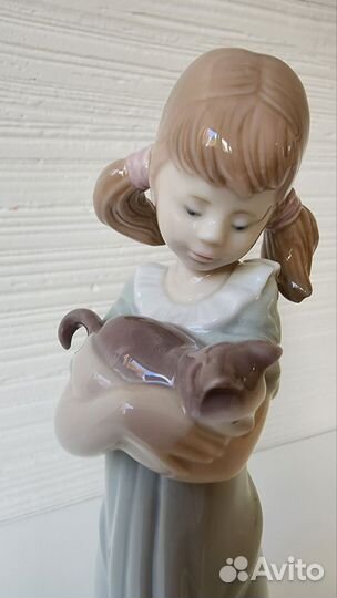 Статуэтка Lladro. Девочка с котятами