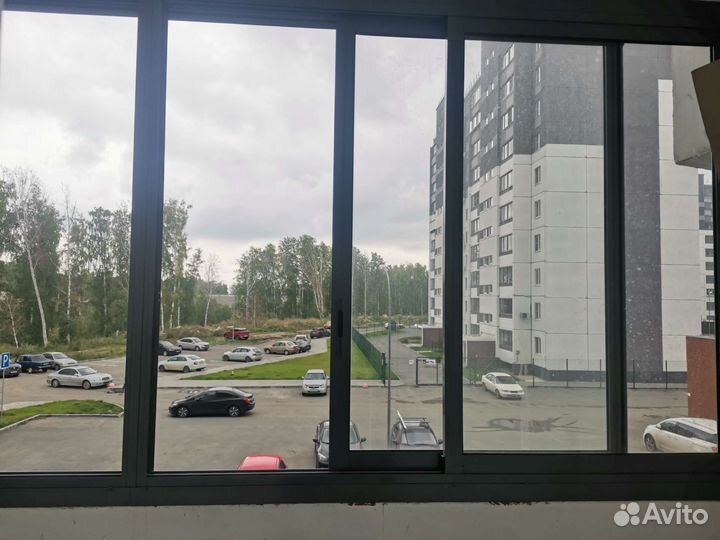 Продам раму балконнную ширина 3,5,высота 1,5