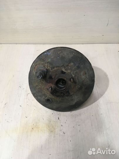 Усилитель тормозов вакуумный Пассат Б4