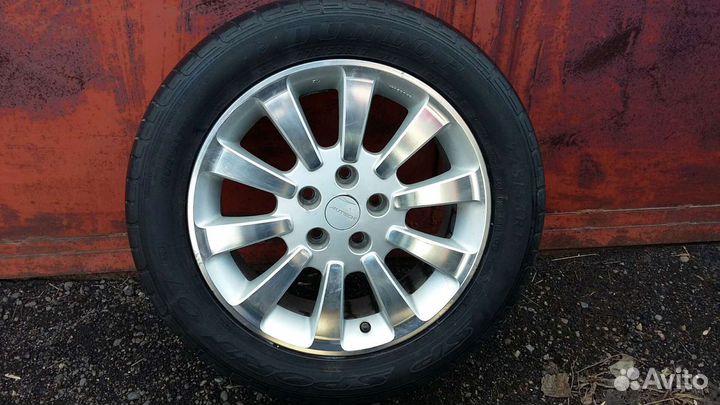 Продам комплект литых колес Dunlop SP Sport 01 225