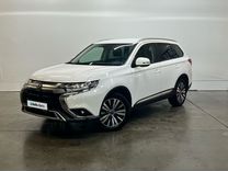 Mitsubishi Outlander 2.4 CVT, 2019, 71 000 км, с пробегом, цена 2 359 000 руб.