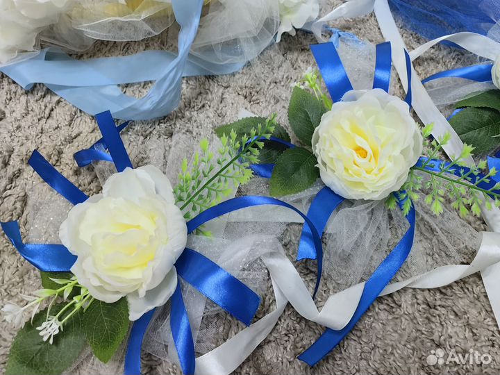 Свадебное украшение на машину